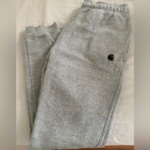Men’s Carhartt gray sweatpants.